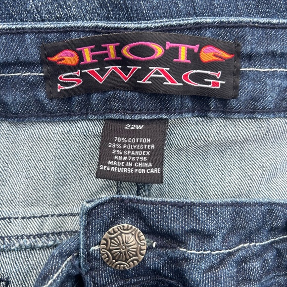 Hot Swag Women’s Blue Denim Jeans with Patches Tapered Leg Size 22W 2% Spandex - Picture 4 of 7